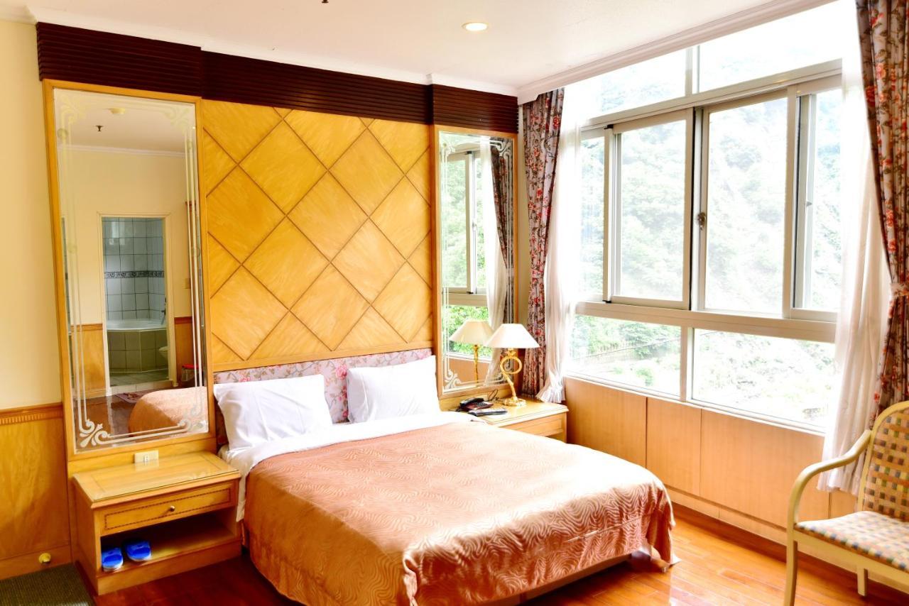 Jenq Yang Hotspring Hotel Renai Eksteriør bilde