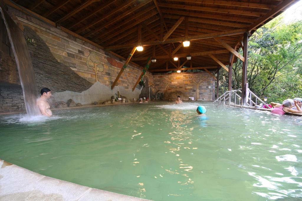Jenq Yang Hotspring Hotel Renai Eksteriør bilde